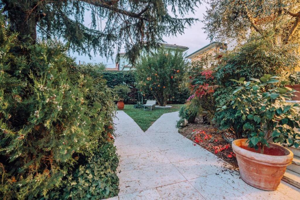 Bed&Breakfast Relax In The Lake Desenzano del Garda Extérieur photo